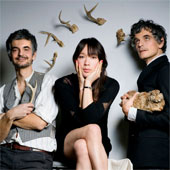 BLONDE REDHEAD NEWS
