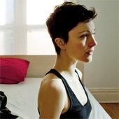 POLIÇA BIOGRAPHIE
