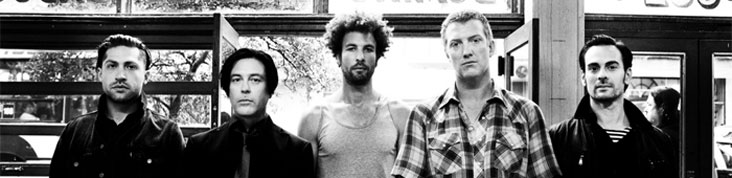 QUEENS OF THE STONE AGE : TROIS NOUVELLES CHANSONS EN ECOUTE