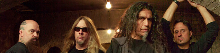 SLAYER, PRIVE DE GUITARISTE, MAINTIENT SES CONCERTS