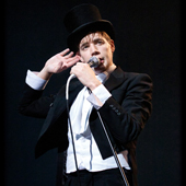 THE HIVES LIVE REPORT