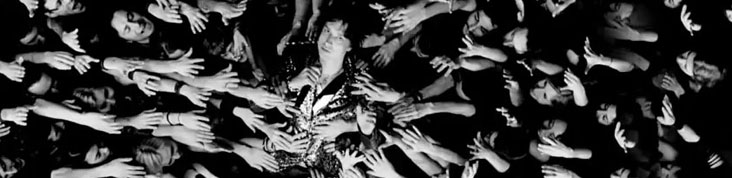 JULIAN CASABLANCAS (THE STROKES) SE LANCE DANS LE PARFUM