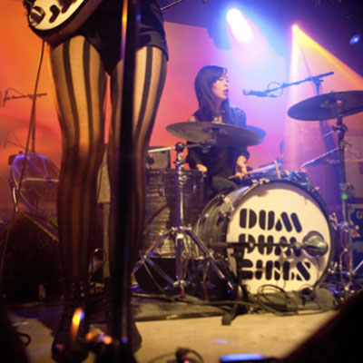 DUM DUM GIRLS LIVE MACHINE DU MOULIN ROUGE 2011