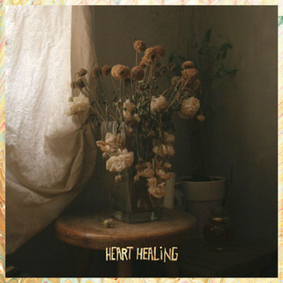 VOLAGE POCHETTE PREMIER ALBUM HEART HEALING