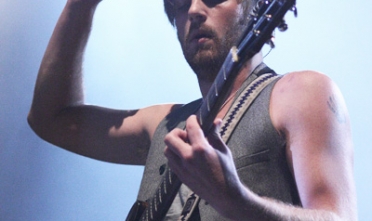 kingsofleon_m_jr_2008_