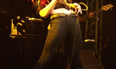 juliettelewis_2321_jr_2010