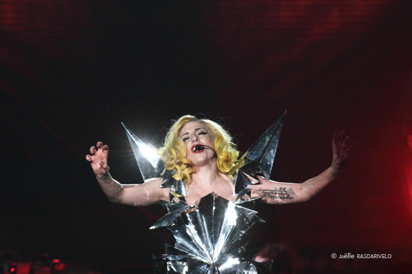 ladygaga_2381_jr_2010