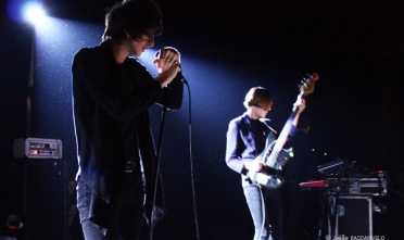 Thehorrors_1722_jr_2009