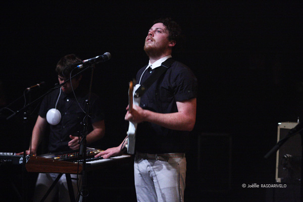 metronomy_1415_jr_2009