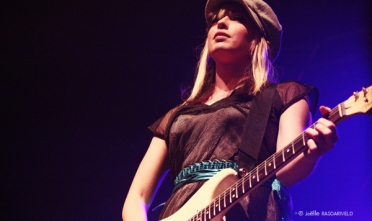 thetingtings_740_jr_2009