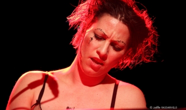 amandapalmer_922_jr_2008