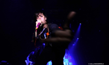 juliancasablancasandthevoidz_0023_joellerasoarivelo_2014.jpg