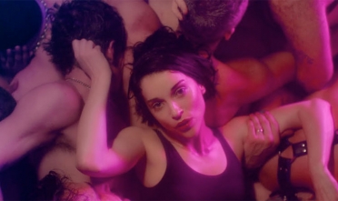 st_vincent_fast_slow_disco_video