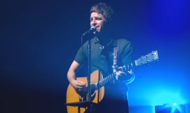 noel_gallagher_live_report_casino_de_paris_2011