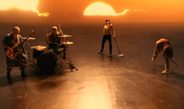 red_hot_chili_peppers_black_summer_video