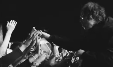 liam_gallagher_everythings_electric